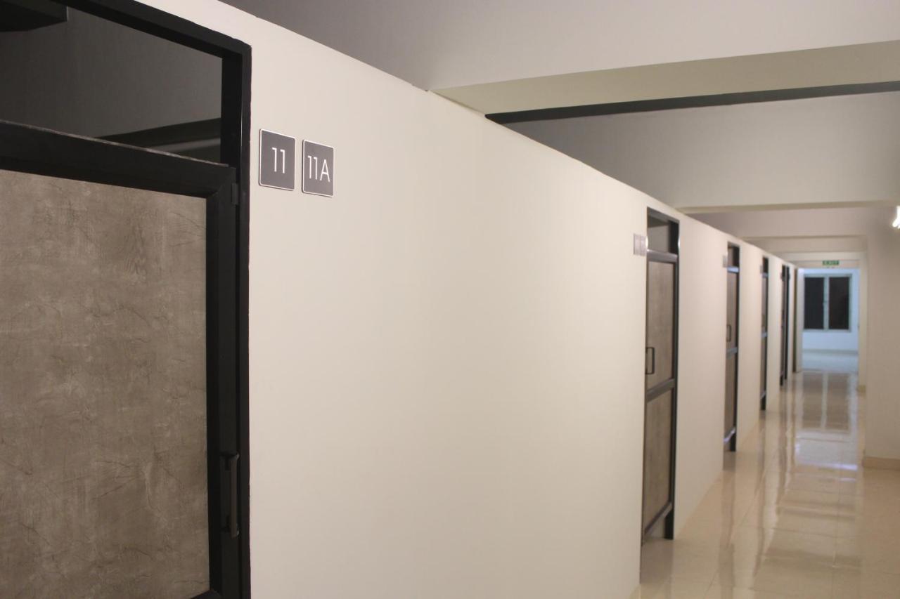 Bed Pods Albergue Thiruvananthapuram Exterior foto